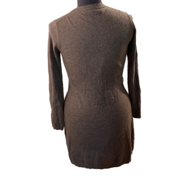 BCBG Maxazria Women’s Grey Long Sleeve  Button up Cardigan Pockets (Size Medium) - Picture 2 of 12